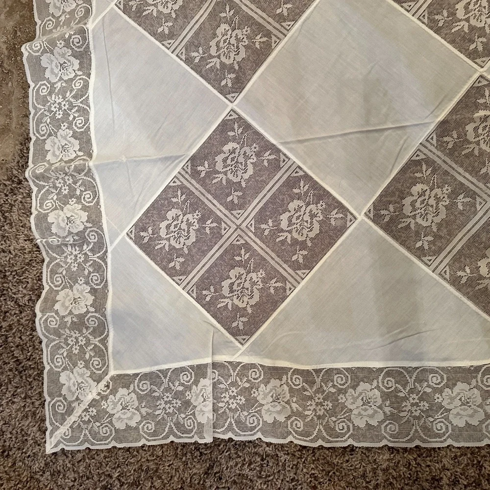 Country Lace‎ Patchwork  Tablecloth Handmade Farmhouse 102
